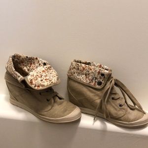 Floral and Beige High Heel Booty